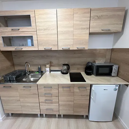 Daire Stylish In The Heart Of The Near Aupark And The Main Station Kösice